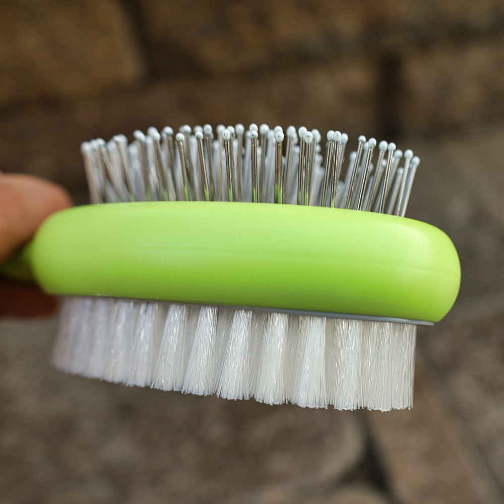 dog grooming brushes
