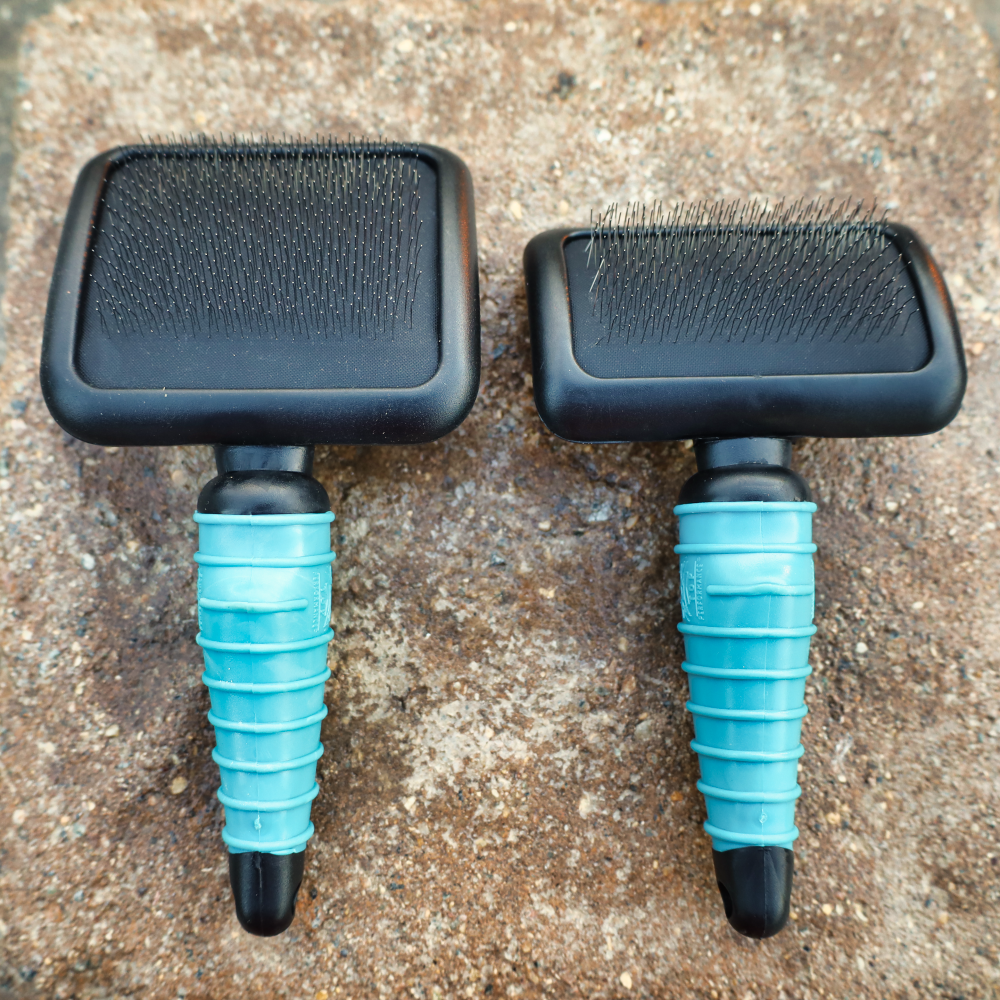 slicker brush