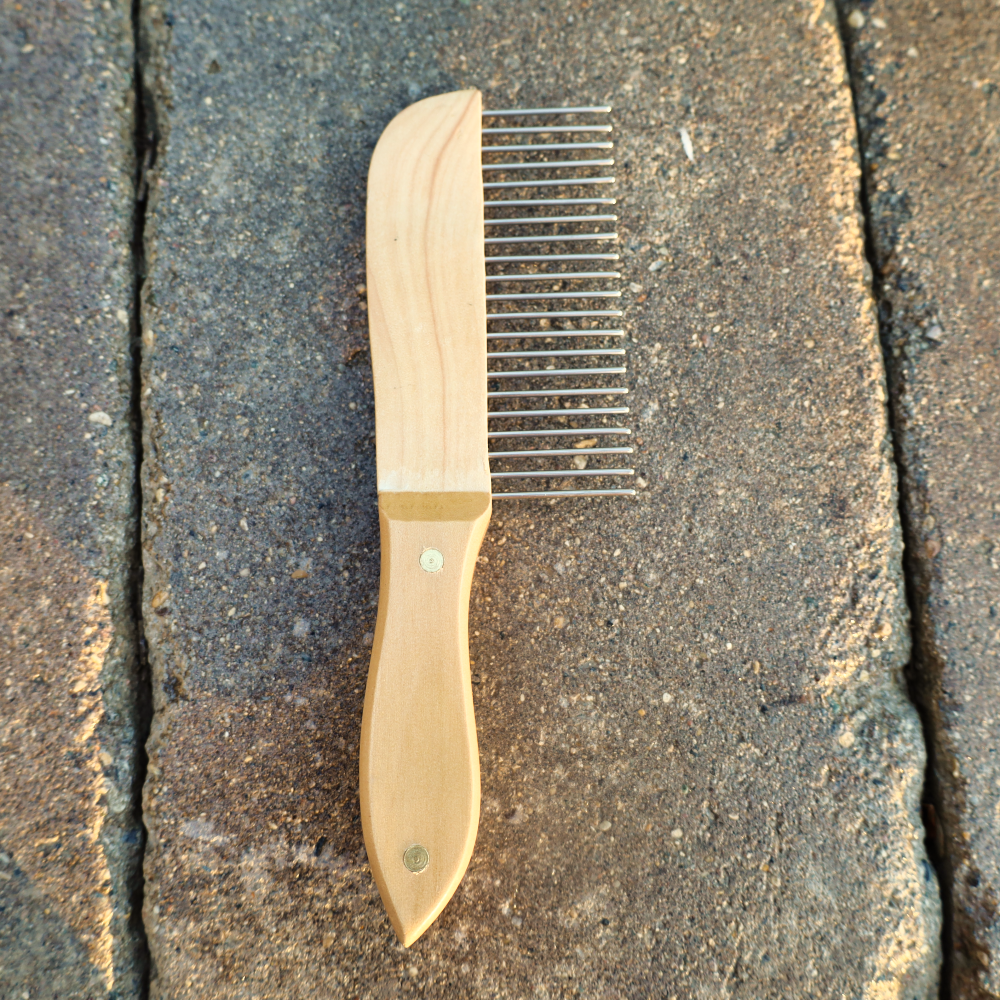 coarse dematting dog comb