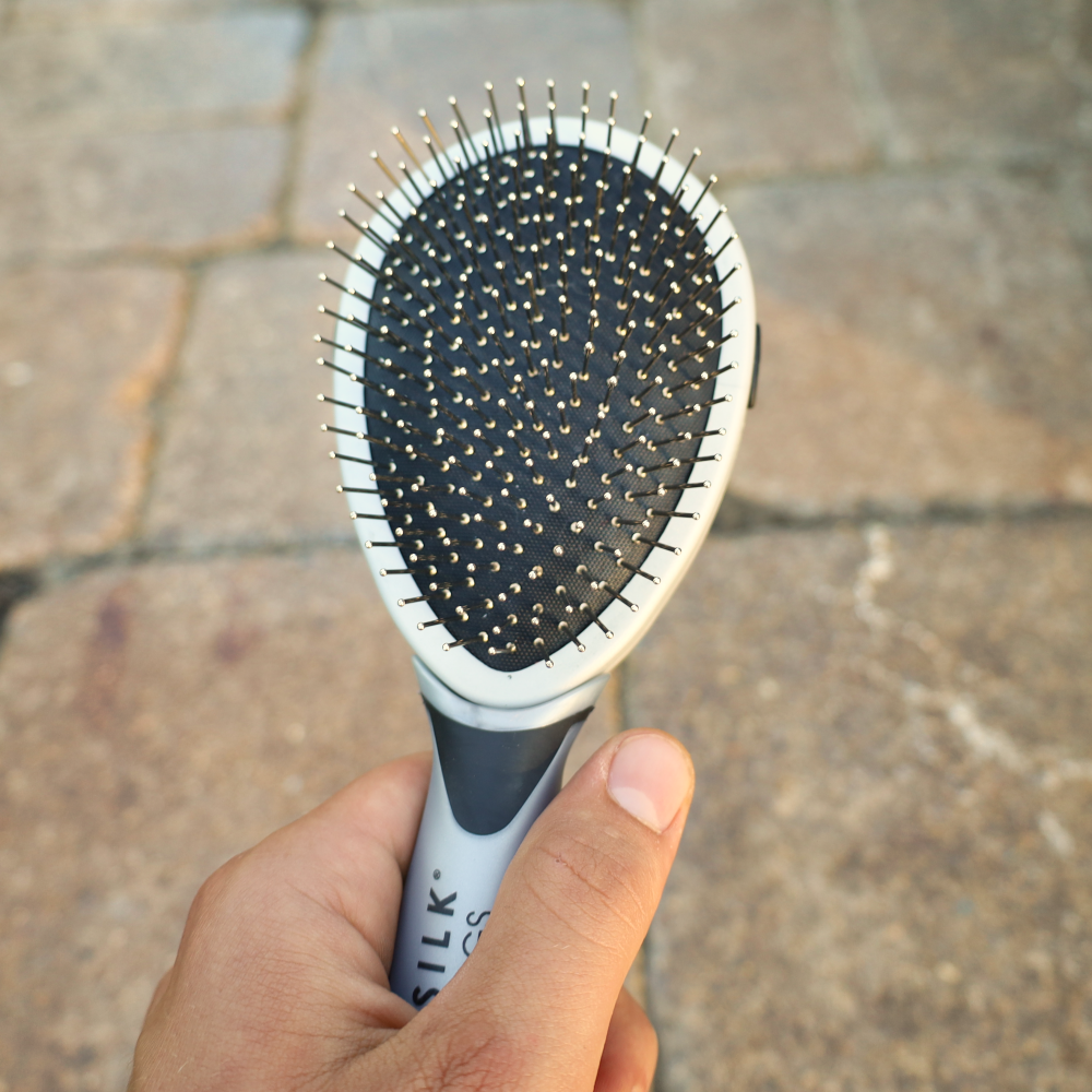 Pin brush online for dog grooming