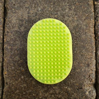 rubber curry brush